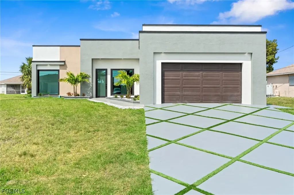 2027 NE 18th Street Cape Coral FL 33909