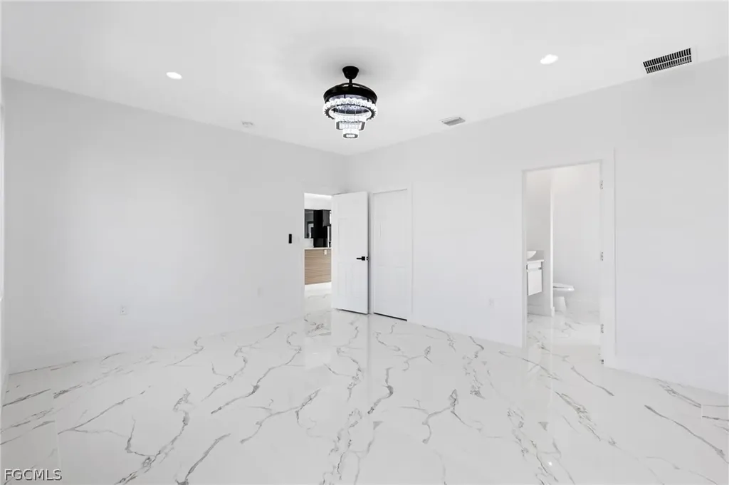 2027 NE 18th Street Cape Coral FL 33909