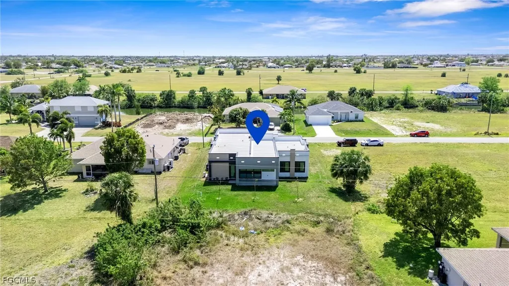 2027 NE 18th Street Cape Coral FL 33909