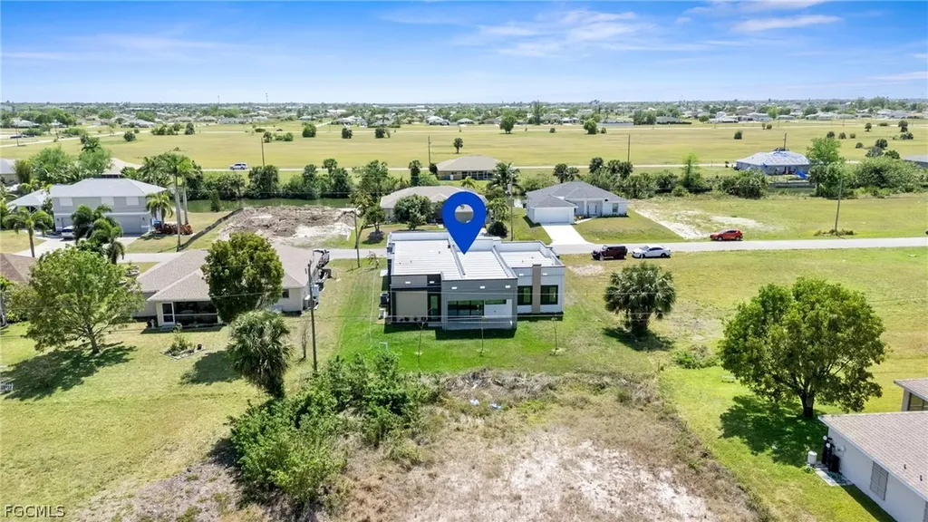 2027 NE 18th Street Cape Coral FL 33909