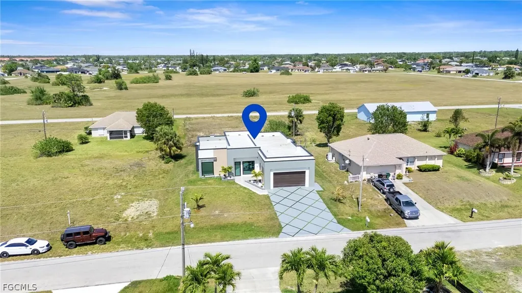 2027 NE 18th Street Cape Coral FL 33909