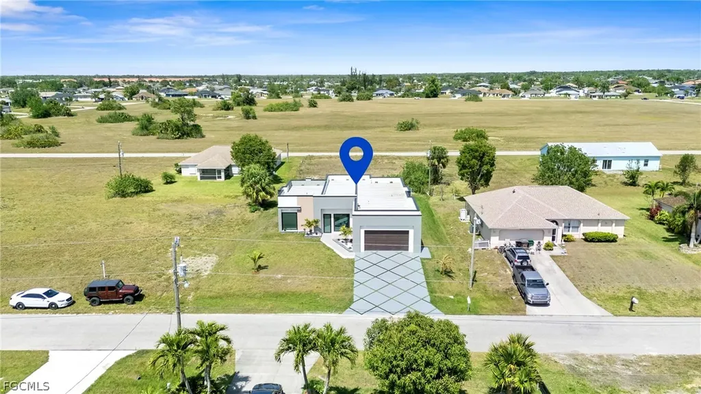 2027 NE 18th Street Cape Coral FL 33909