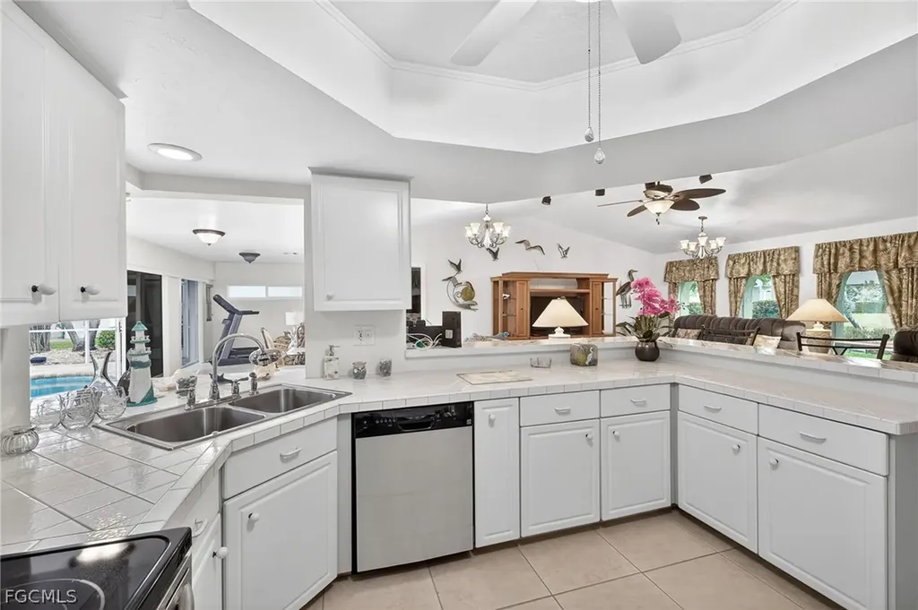 1710 SE 10th Place Cape Coral FL 33990