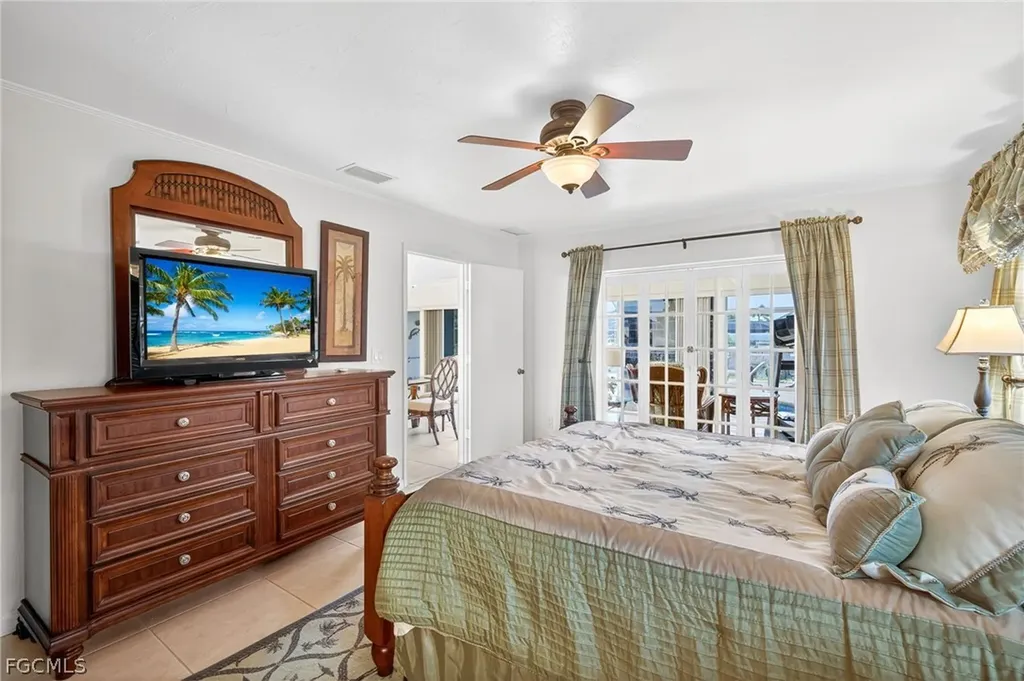 1710 SE 10th Place Cape Coral FL 33990