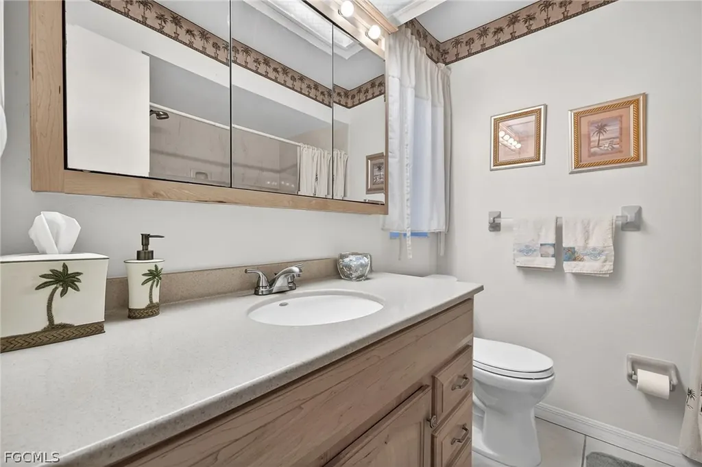 1710 SE 10th Place Cape Coral FL 33990