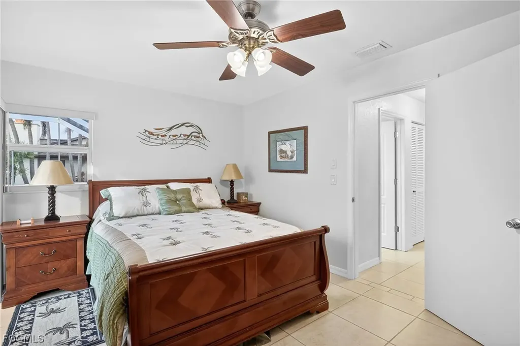 1710 SE 10th Place Cape Coral FL 33990