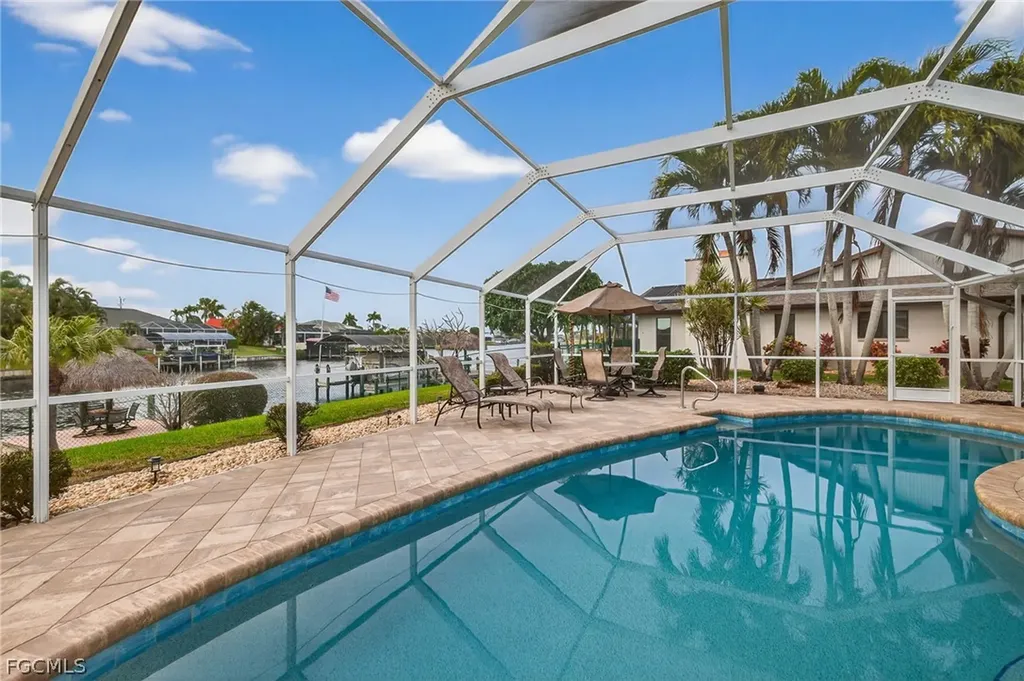 1710 SE 10th Place Cape Coral FL 33990