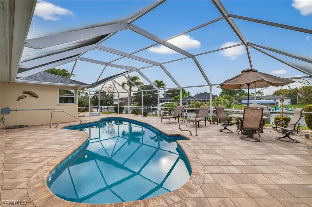 1710 SE 10th Place Cape Coral FL 33990
