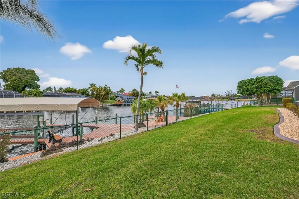 1710 SE 10th Place Cape Coral FL 33990