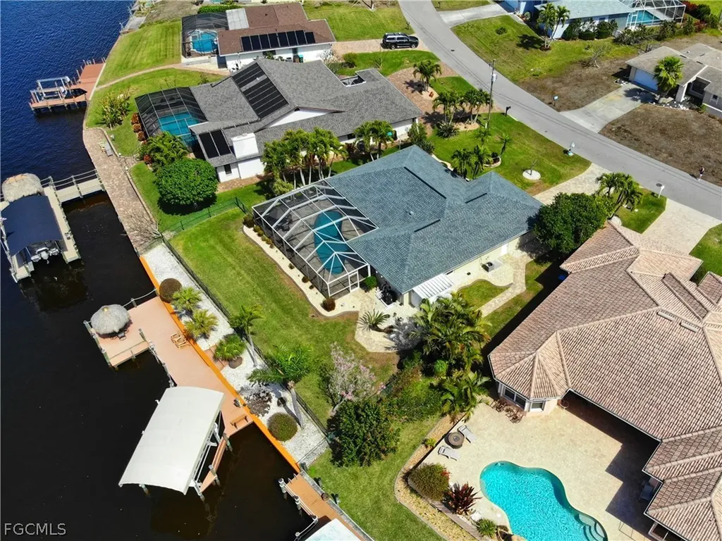 1710 SE 10th Place Cape Coral FL 33990
