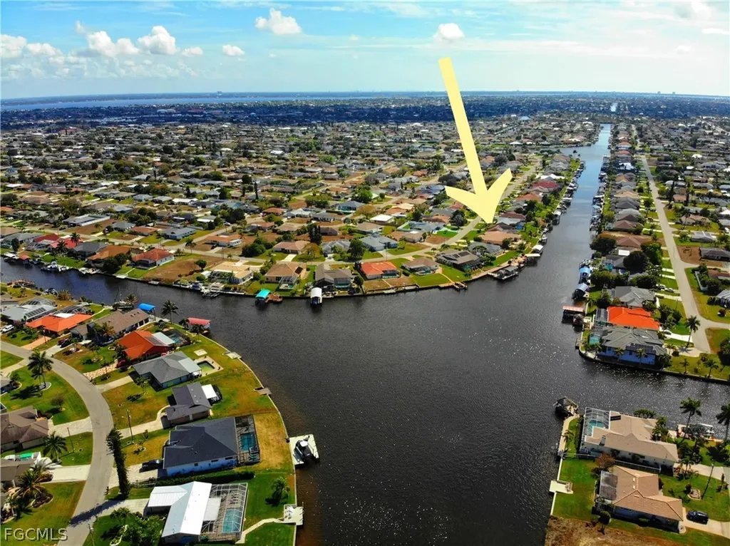 1710 SE 10th Place Cape Coral FL 33990