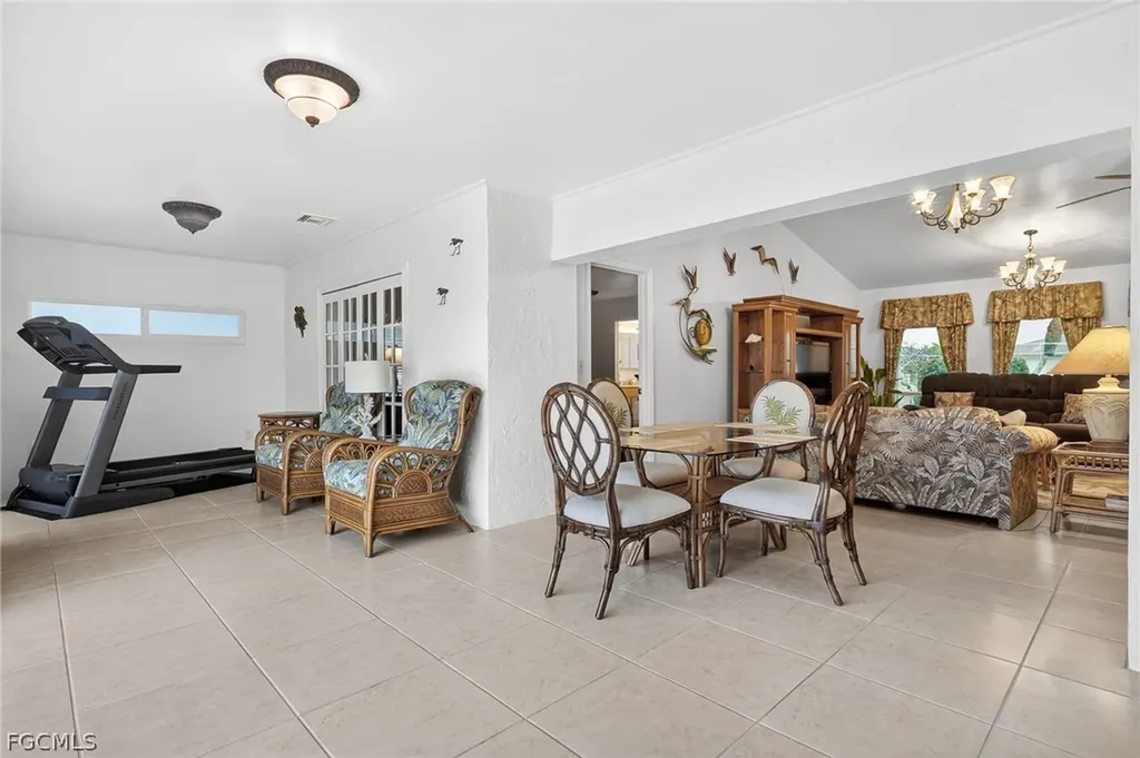 1710 SE 10th Place Cape Coral FL 33990