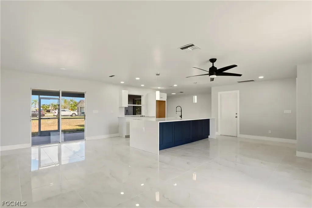 3805 SE 12th Avenue Cape Coral FL 33904