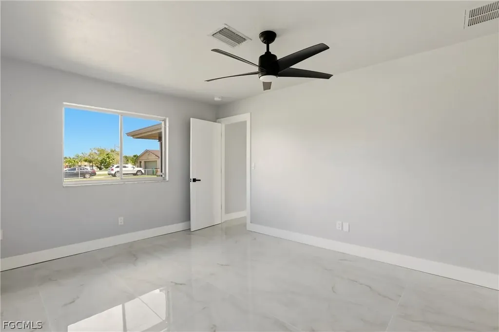 3805 SE 12th Avenue Cape Coral FL 33904