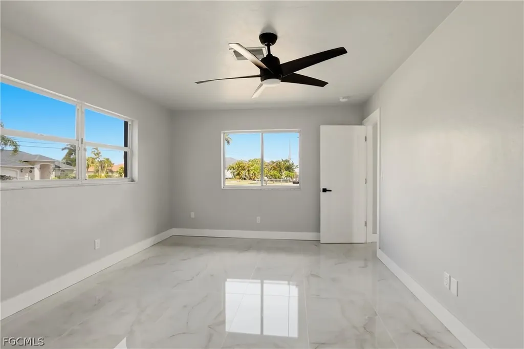 3805 SE 12th Avenue Cape Coral FL 33904