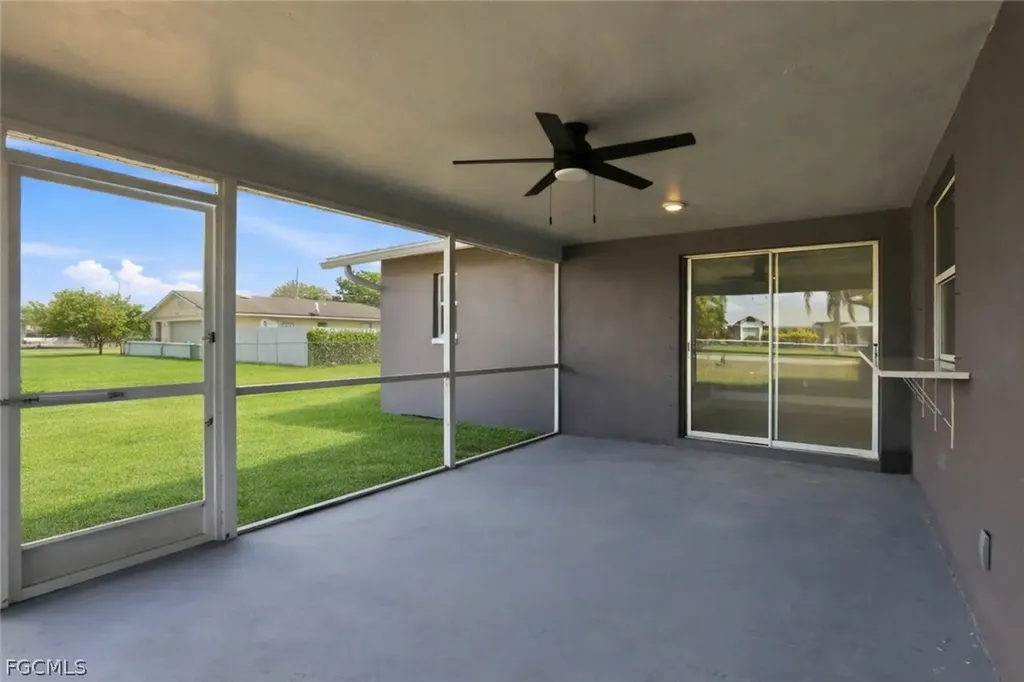 3805 SE 12th Avenue Cape Coral FL 33904