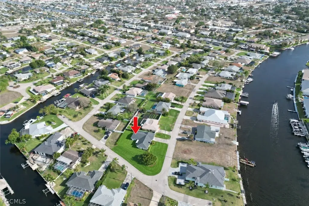 3805 SE 12th Avenue Cape Coral FL 33904