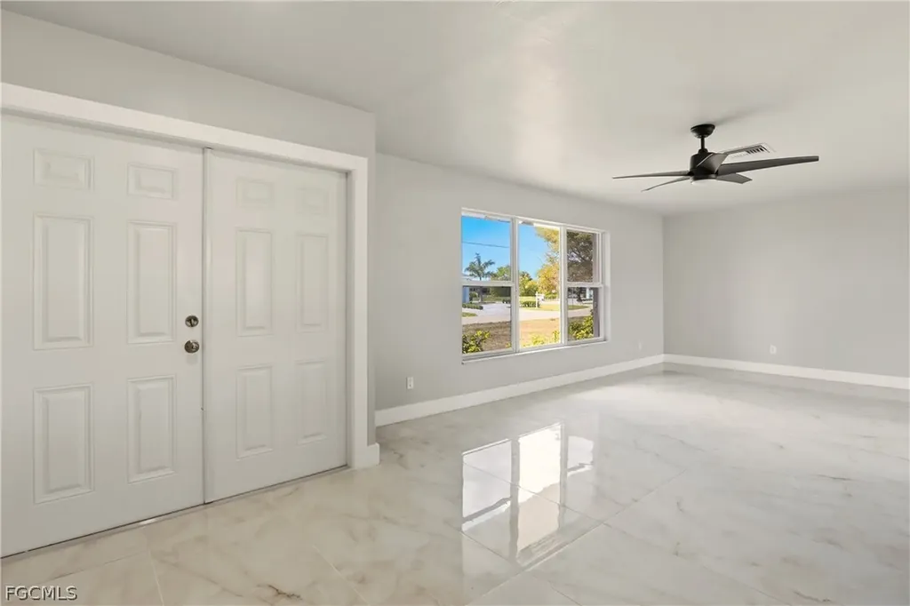 3805 SE 12th Avenue Cape Coral FL 33904