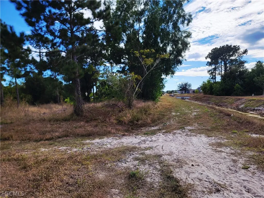 3125 29th Street SW Lehigh Acres FL 33976