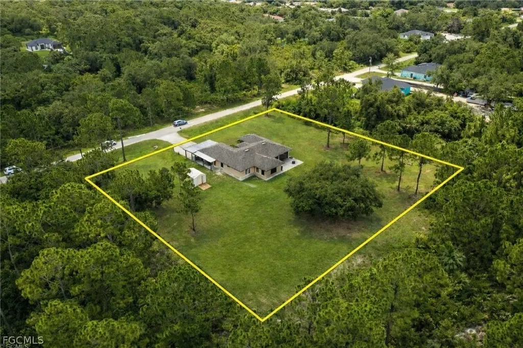 417 Thompson Avenue Lehigh Acres FL 33972