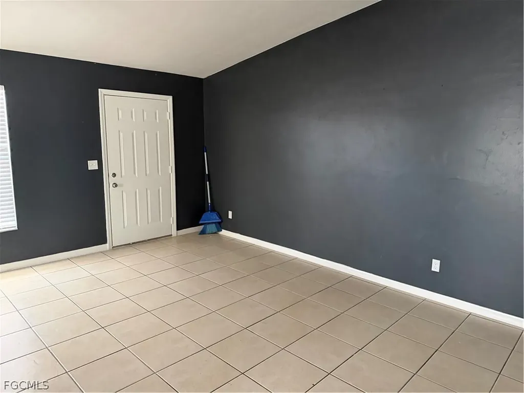 4928 Leonard Boulevard S Lehigh Acres FL 33973