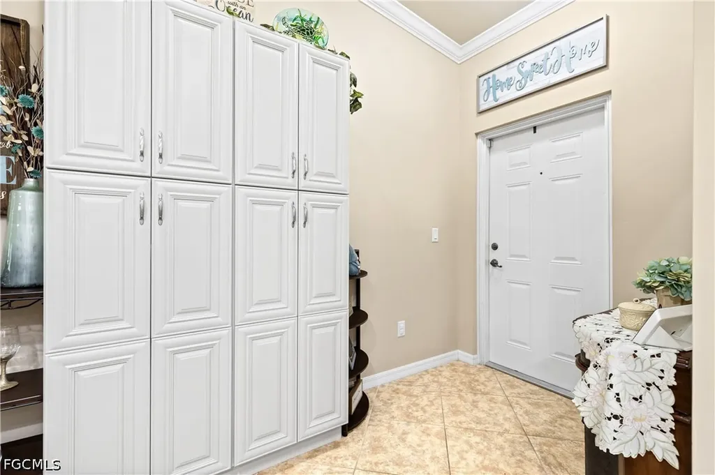 1113 Winding Pines Circle Cape Coral FL 33909