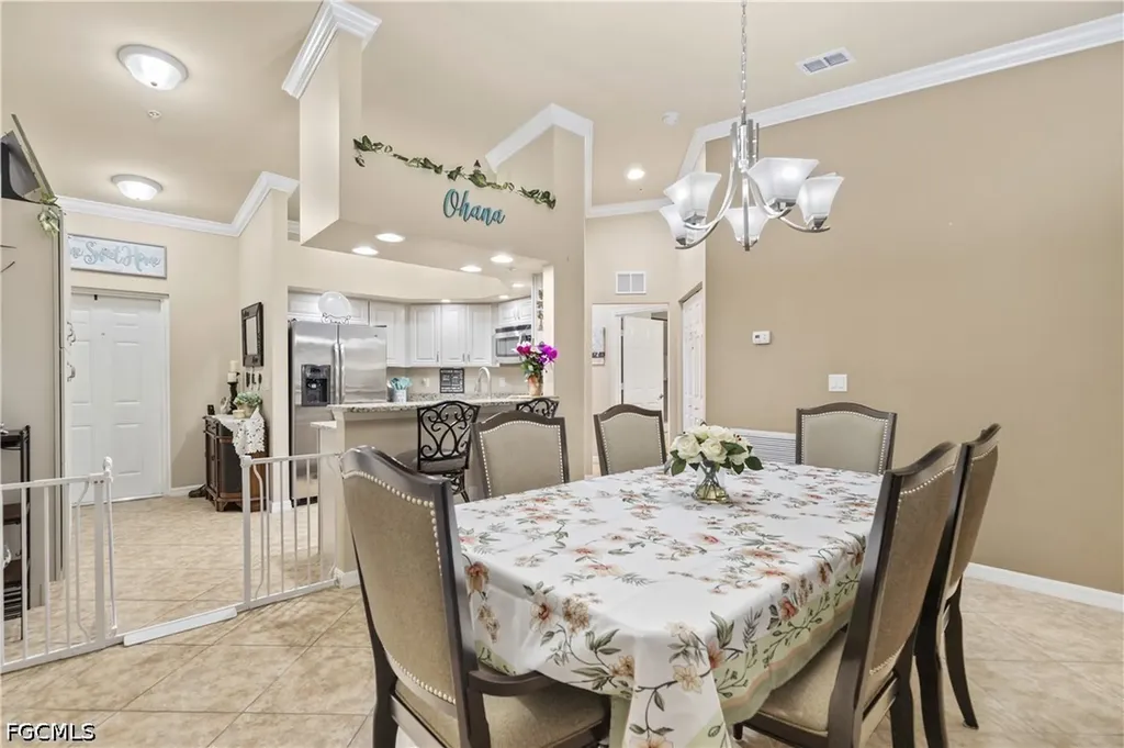 1113 Winding Pines Circle Cape Coral FL 33909