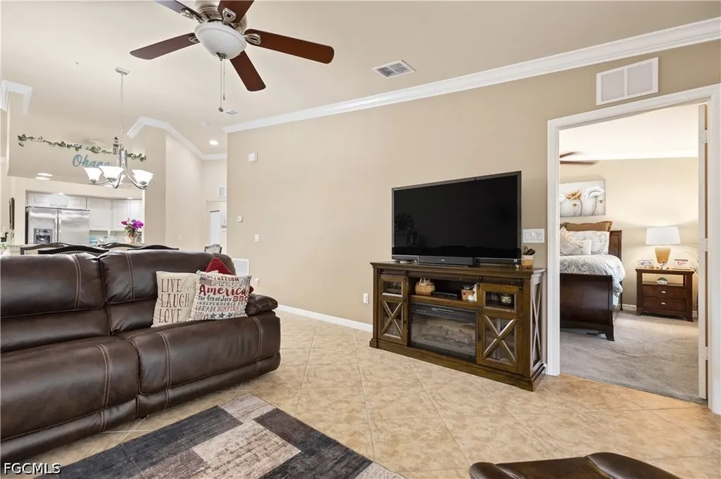 1113 Winding Pines Circle Cape Coral FL 33909