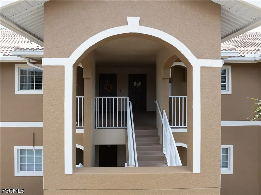 1113 Winding Pines Circle Cape Coral FL 33909