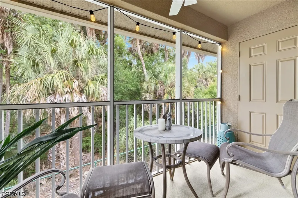 1113 Winding Pines Circle Cape Coral FL 33909