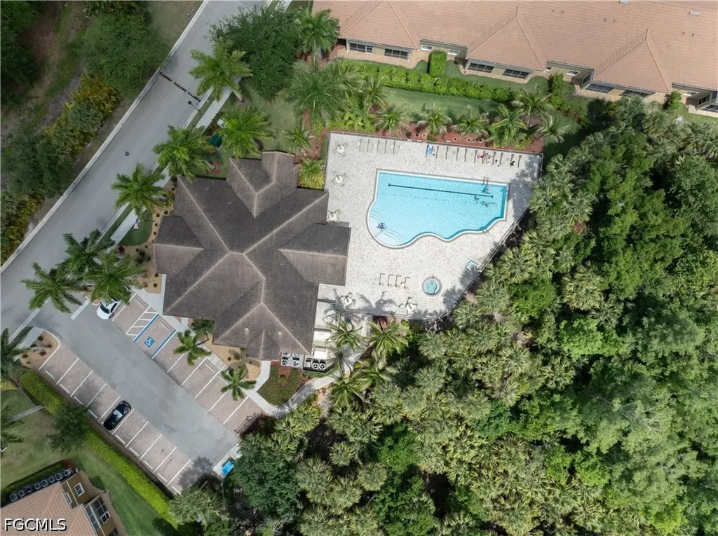 1113 Winding Pines Circle Cape Coral FL 33909