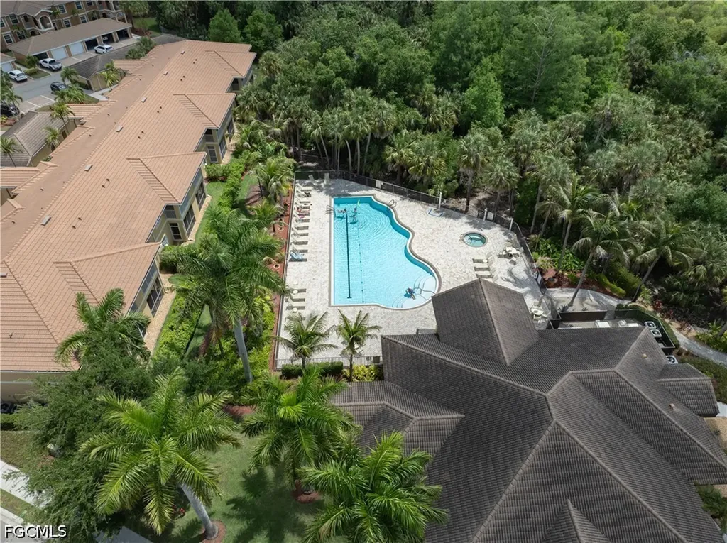 1113 Winding Pines Circle Cape Coral FL 33909