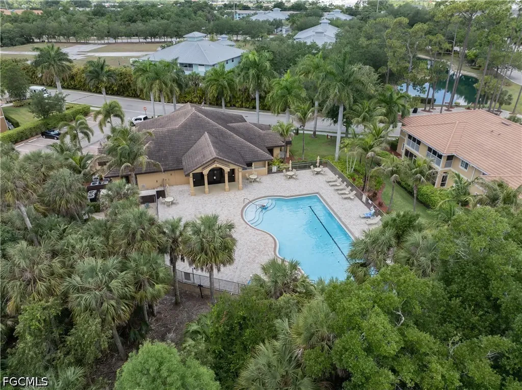 1113 Winding Pines Circle Cape Coral FL 33909