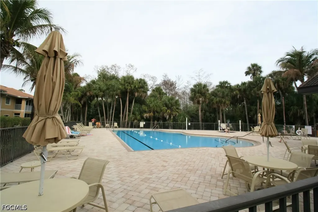 1113 Winding Pines Circle Cape Coral FL 33909