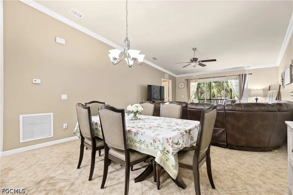 1113 Winding Pines Circle Cape Coral FL 33909