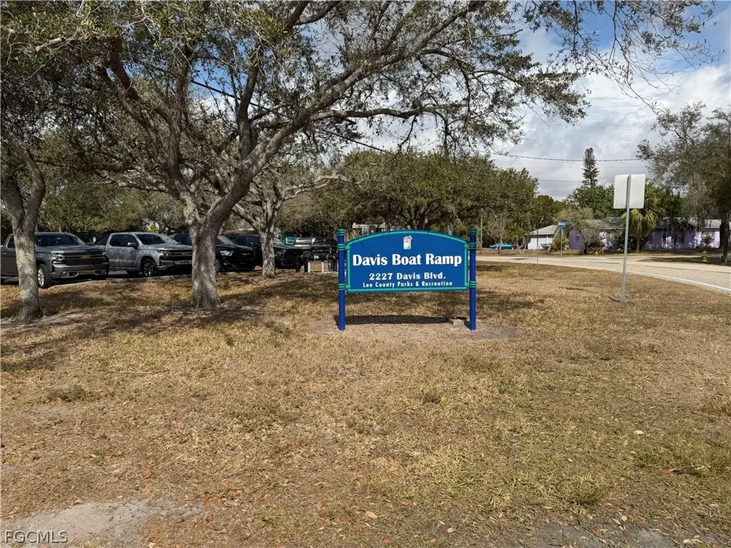 12213 De Moya Drive Fort Myers FL 33905