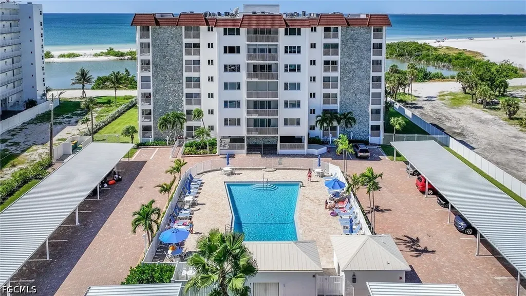 Fort Myers Beach FL, 6900 Estero Boulevard, Unit 108