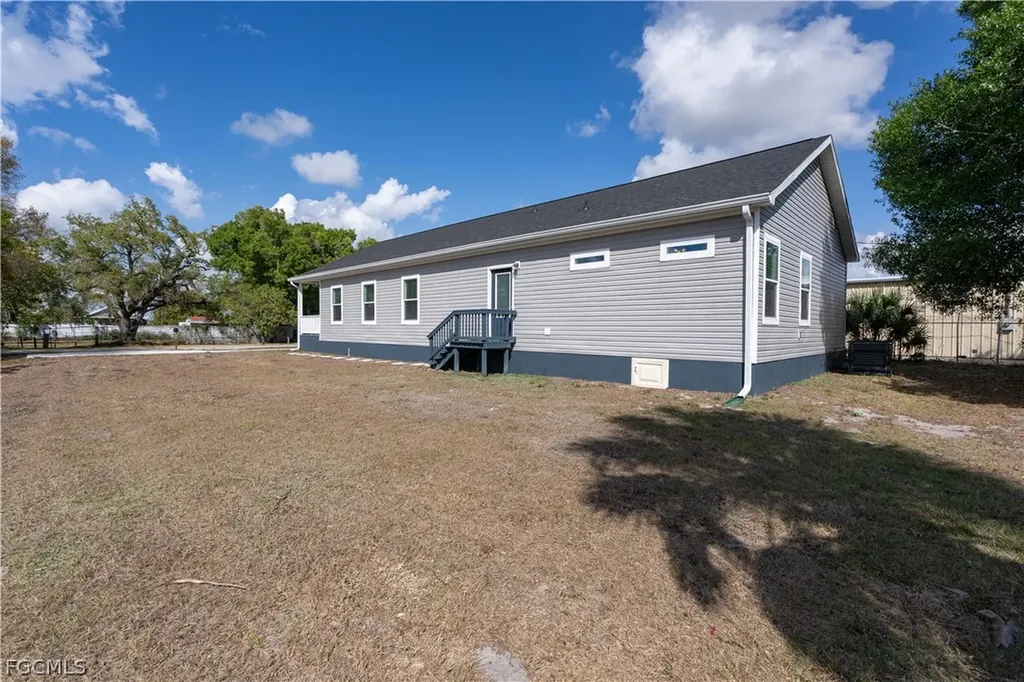 3416 Willard Street Fort Myers FL 33916