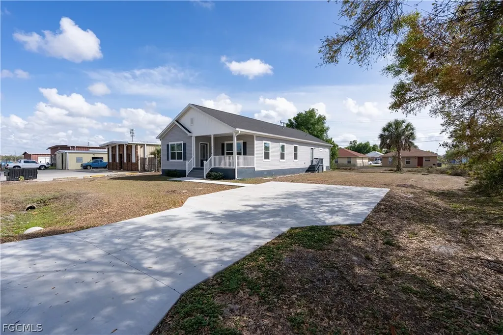 3416 Willard Street Fort Myers FL 33916
