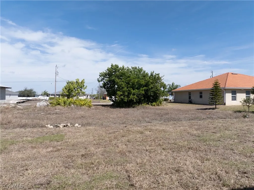 1027 NW 19th Street Cape Coral FL 33993