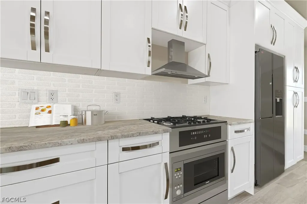 1027 NW 19th Street Cape Coral FL 33993