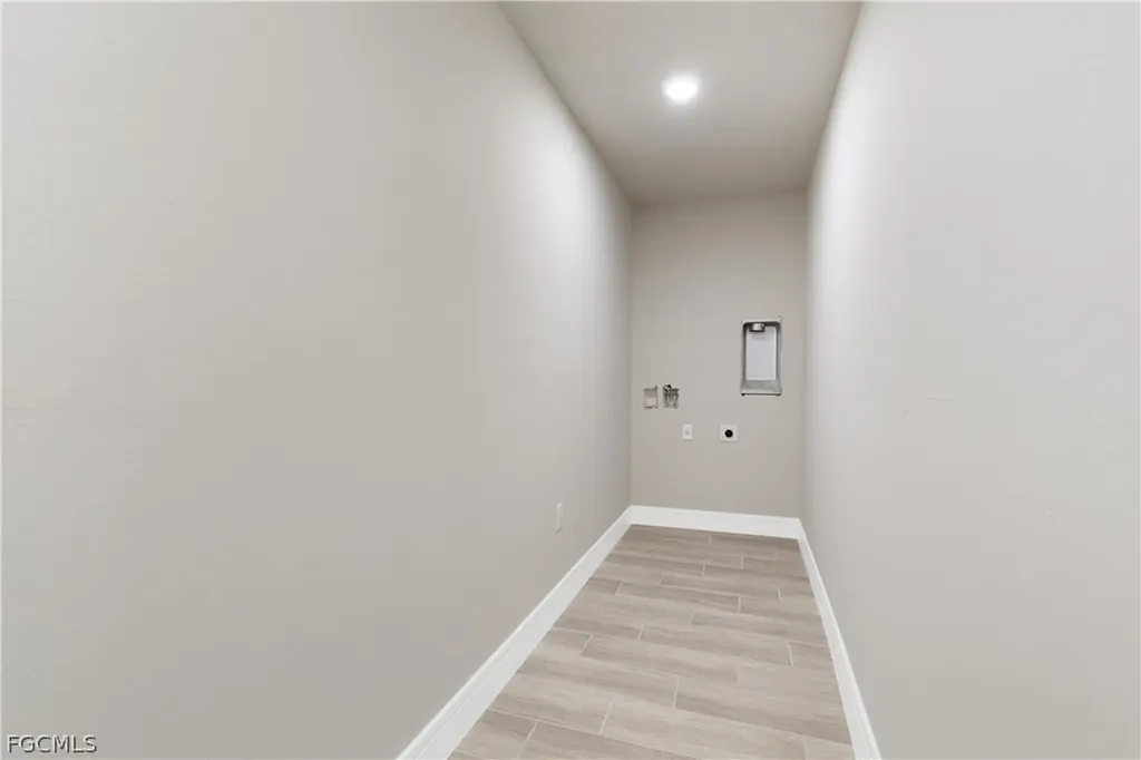 1027 NW 19th Street Cape Coral FL 33993