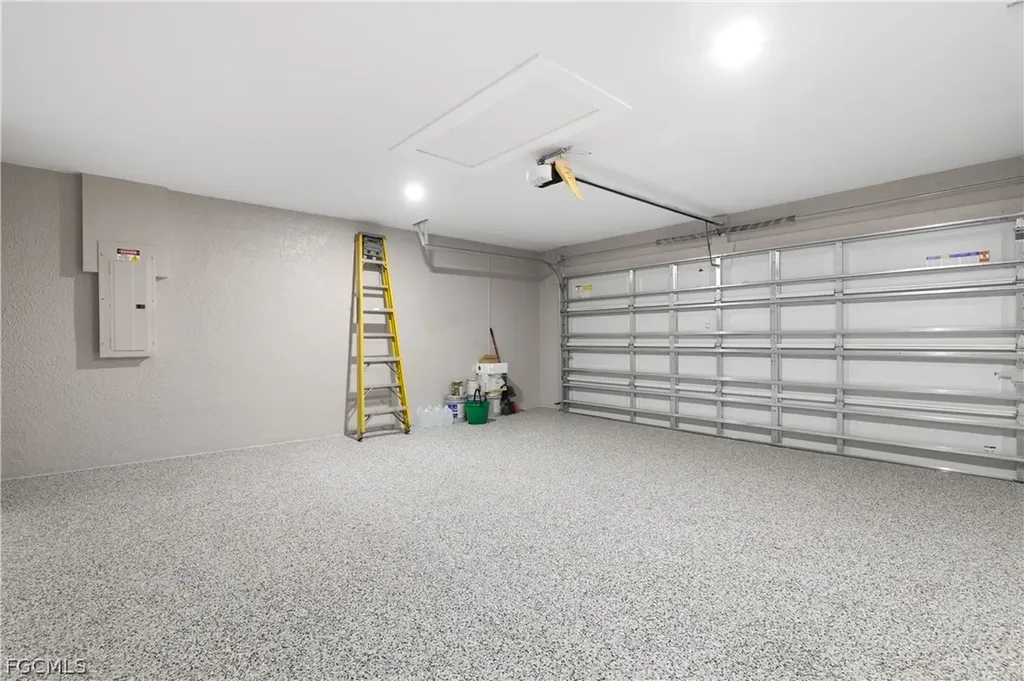 1027 NW 19th Street Cape Coral FL 33993