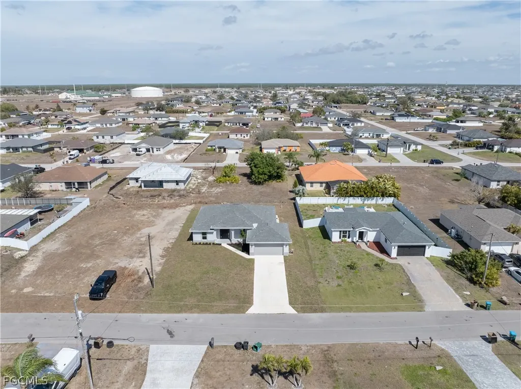 1027 NW 19th Street Cape Coral FL 33993