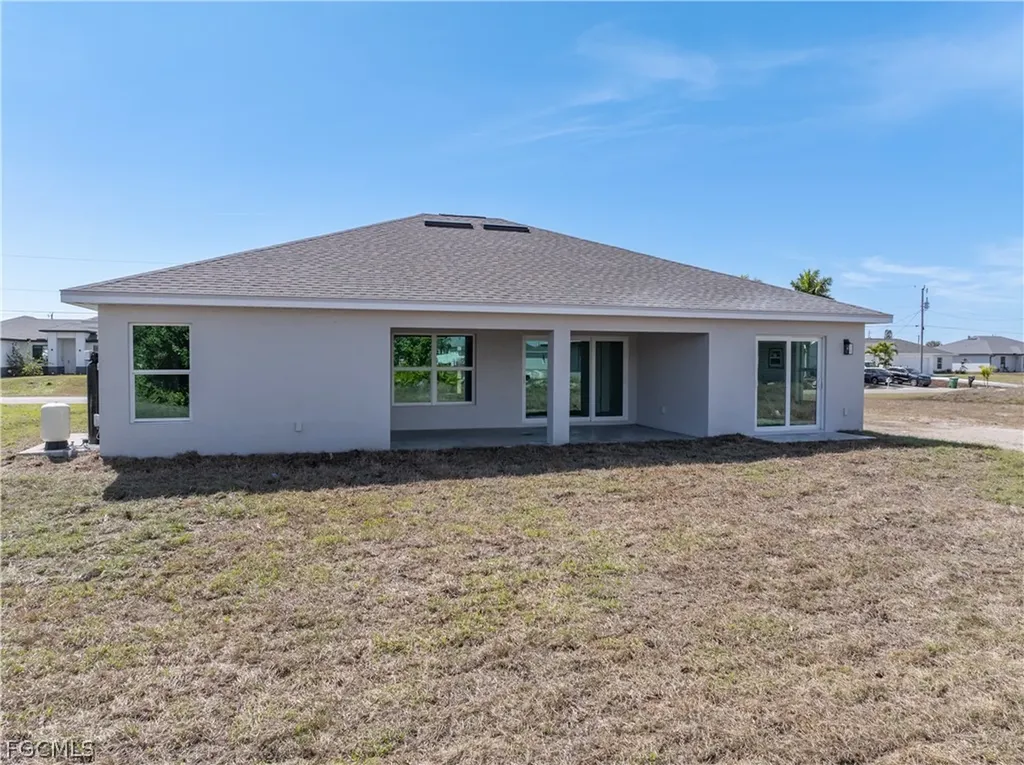 1027 NW 19th Street Cape Coral FL 33993