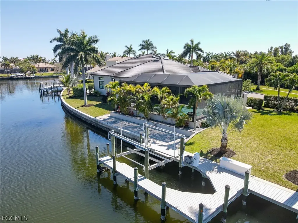 5501 Harbour Preserve Circle Cape Coral FL 33914
