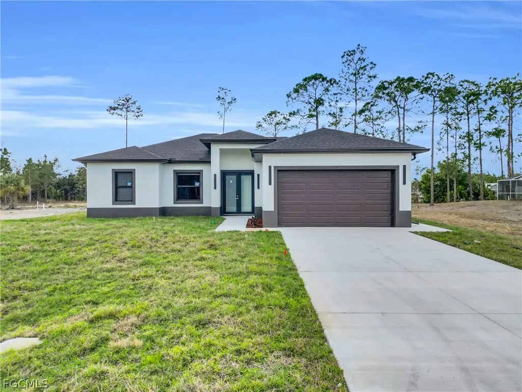 915 Cleveland Avenue Lehigh Acres FL 33972