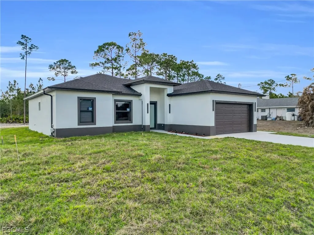 915 Cleveland Avenue Lehigh Acres FL 33972