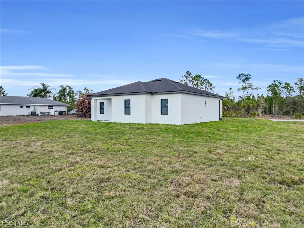 915 Cleveland Avenue Lehigh Acres FL 33972