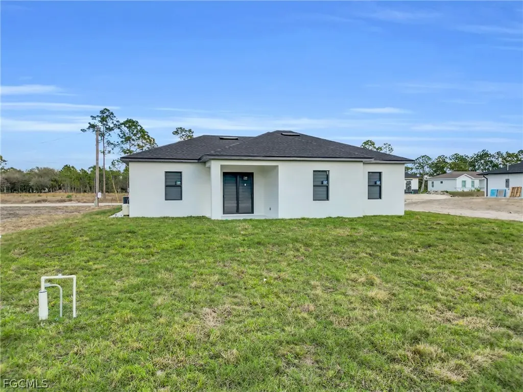 915 Cleveland Avenue Lehigh Acres FL 33972